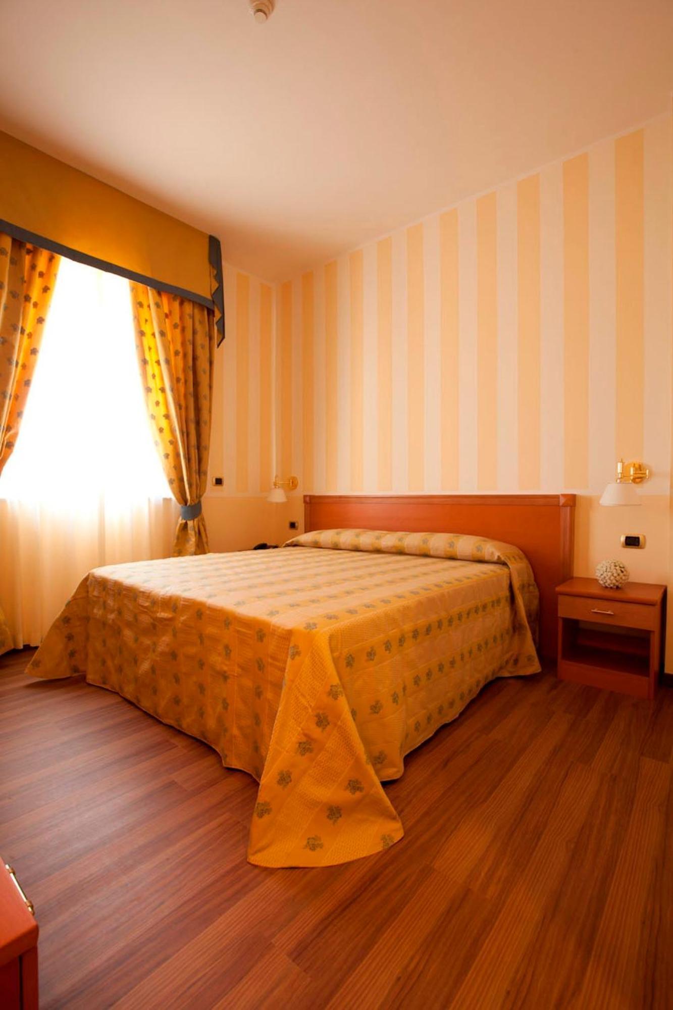 Park Hotel Elizabeth Mariotto Ngoại thất bức ảnh